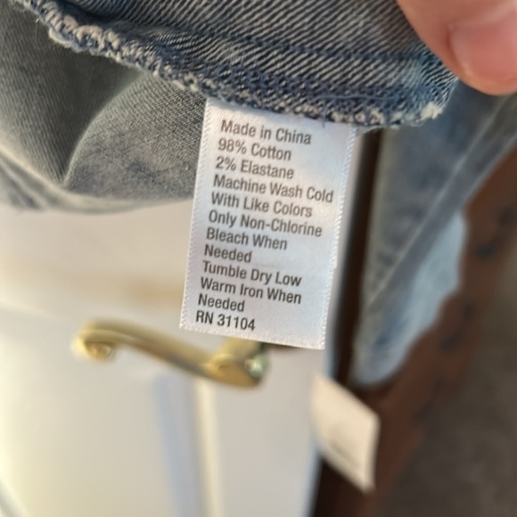 NWT New Directions Women's Distressed Denim Jacket SZ M - Picture 5 of 6